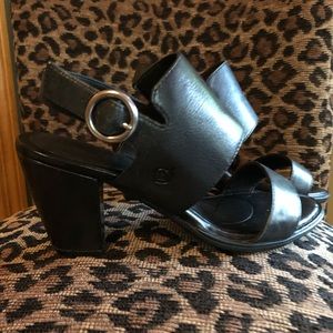 Born Cindie Black Sandal - 9